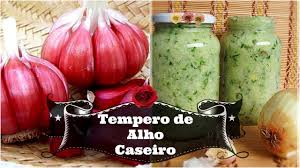 Tempero de alho caseiro