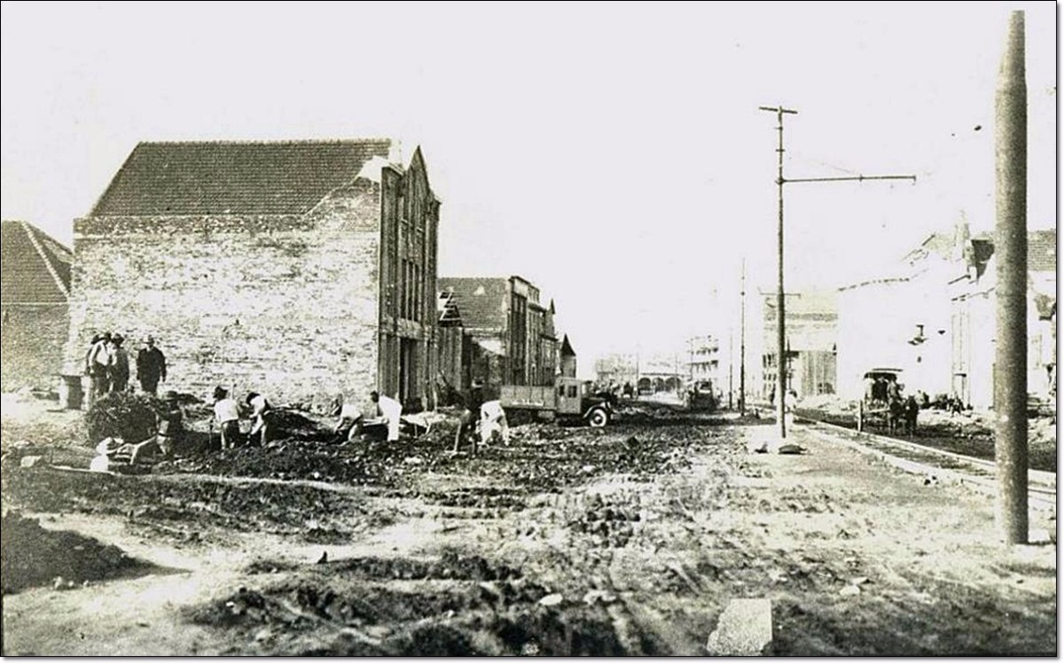 Av. Júlio de Castilhos déc. 1920.