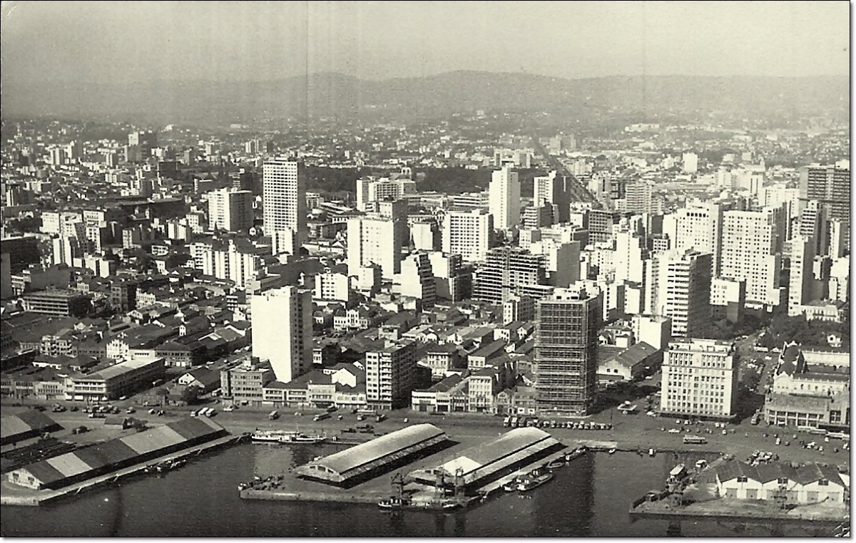 Porto Alegre. Av. Mauá década 1960