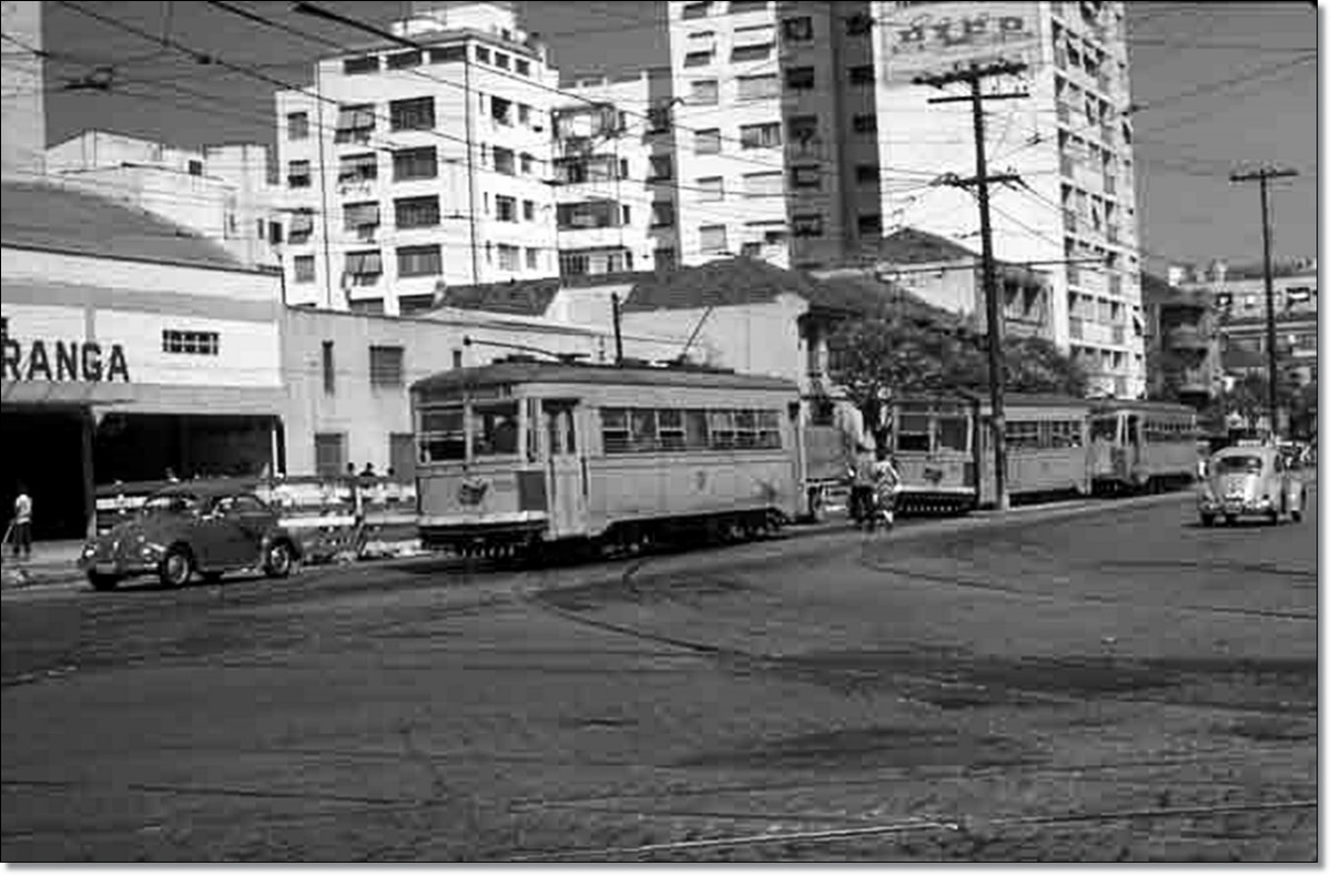 Bondes na João Pessoa esq. Venâncioa Aires 1968