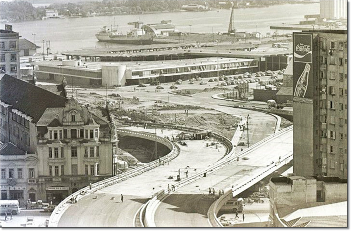 Obras viaduto da Conceição 1972.