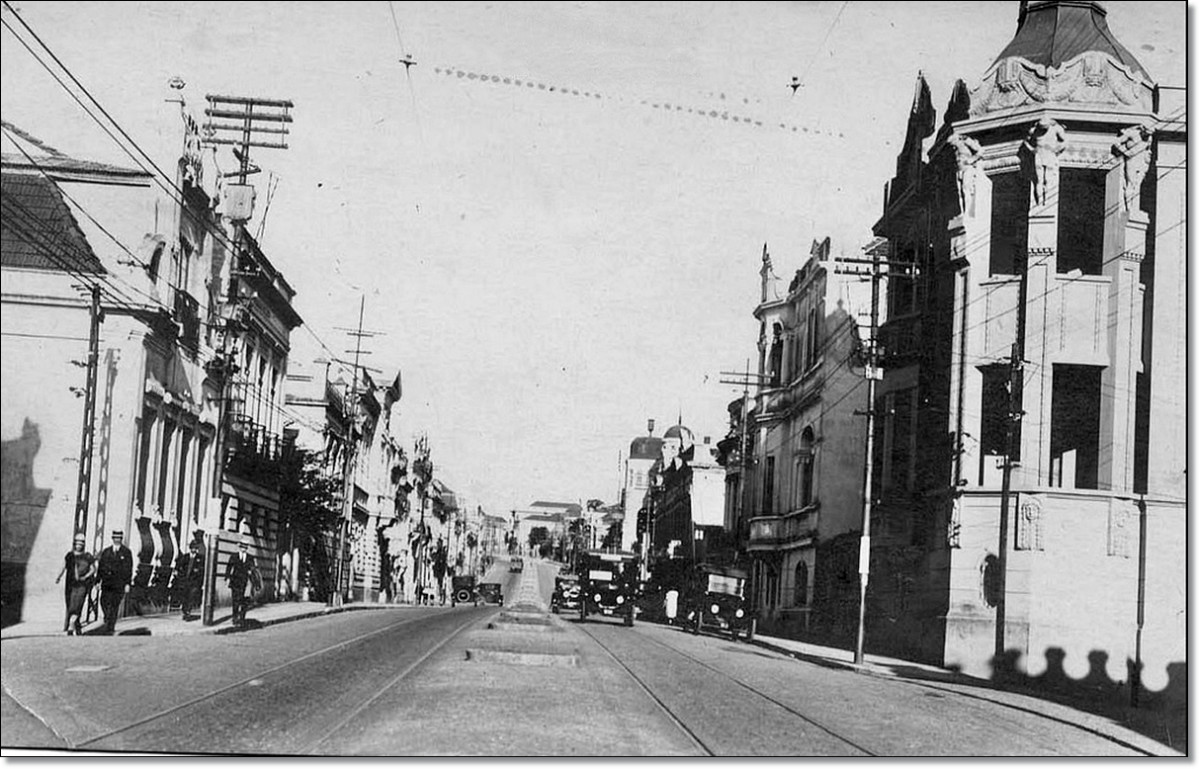 Av. Independência 1930. Mão Inglesa.