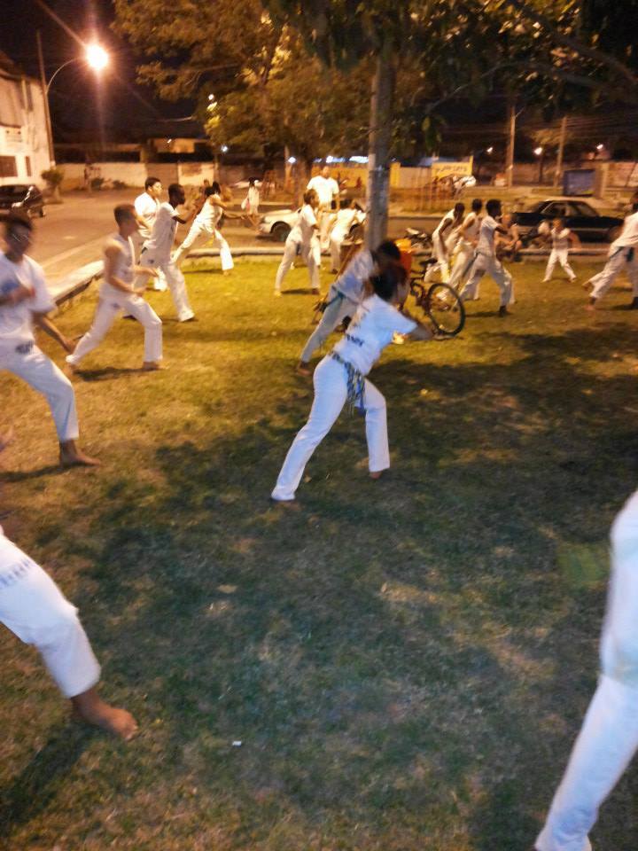 TREINO NA PRAÇA