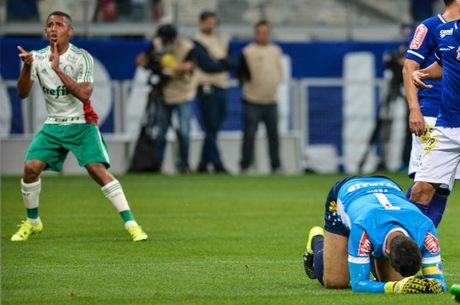 Autor de 2 gols, Gabriel Jesus foi o nome do jogo.