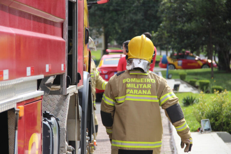 F&oacute;rum em Curitiba re&uacute;ne Defesa Civil, engenheiros e Bombeiros