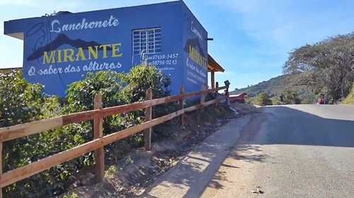 Chegamos na lanchonete Mirante, topo da Serra dos Limas, Caminho da Fé - Andradas