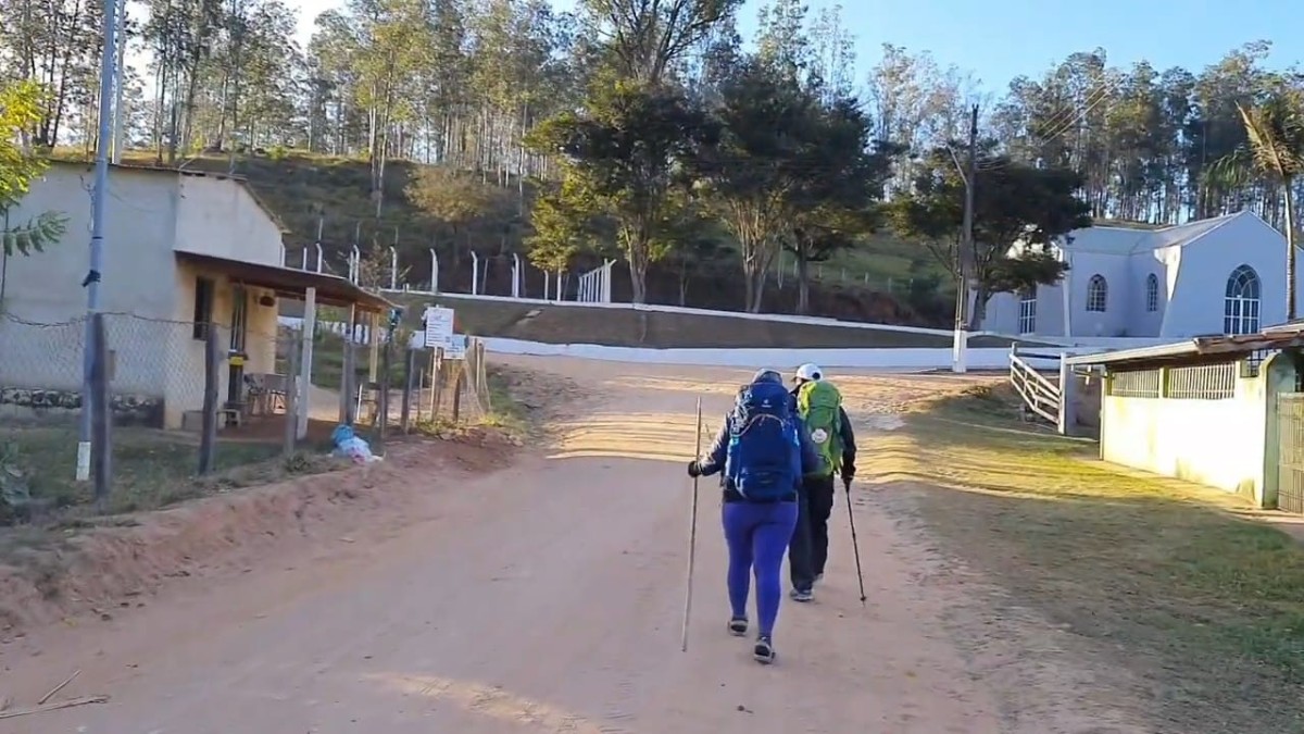 Igrejinha bairro Taguá e ponto de apoio Caminho da Fé