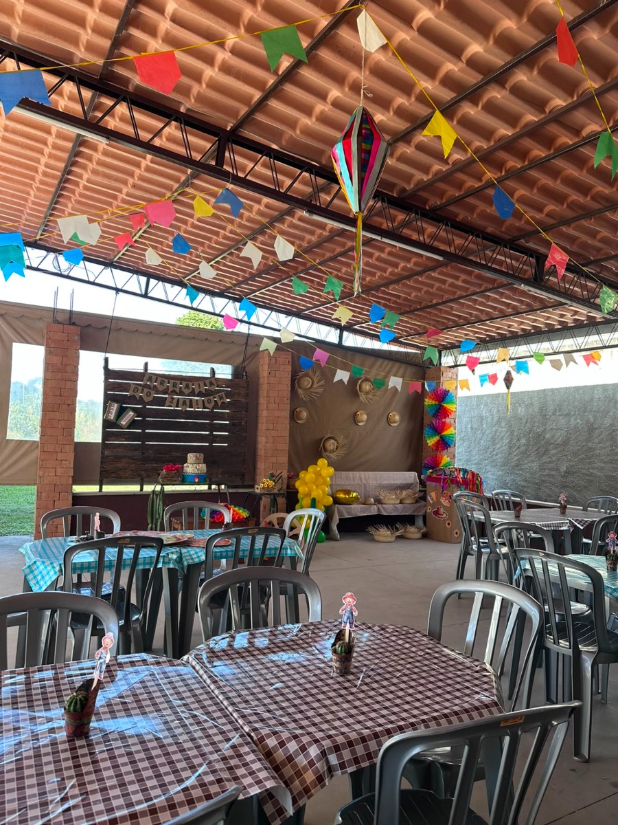 festa Larissa