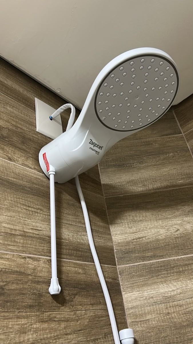 Ducha el&eacute;trica Zagonel instalada em Sorocaba