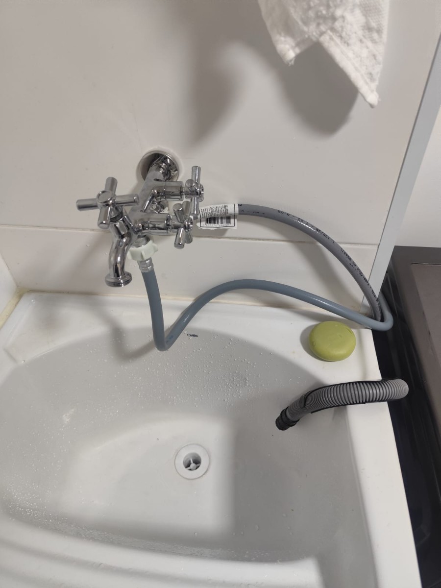 Liga&ccedil;&atilde;o hidr&aacute;ulica de equipamento dom&eacute;stico