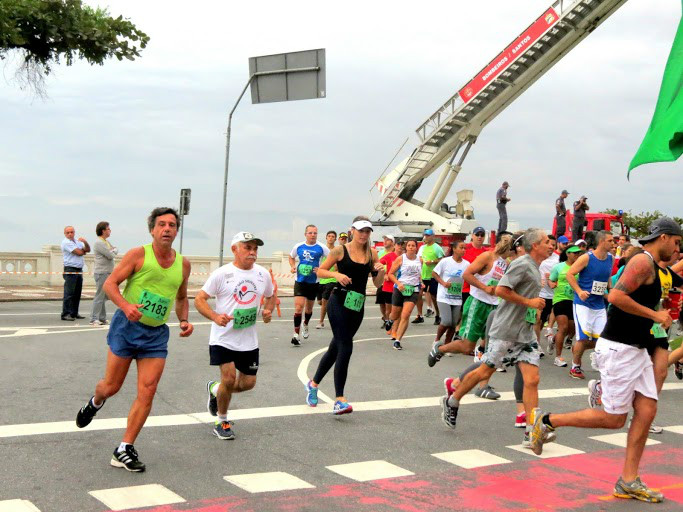 https://img.comunidades.net/cmc/cmccorredor/2013.23.6.camp.santista.2_et.santos.sp.foto2.JPG