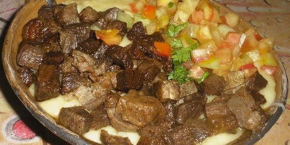 <img src="https://img.comunidades.net/cul/culinariaereceitasjogaib/carne_do_sol_com_pir_o_de_leite_598x300_1.jpg" border="0">