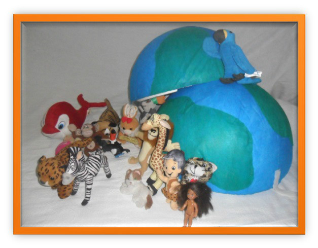 mundo com bichos dentro