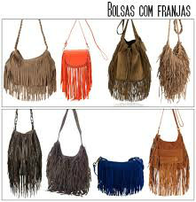 algumas bolsas com franjas