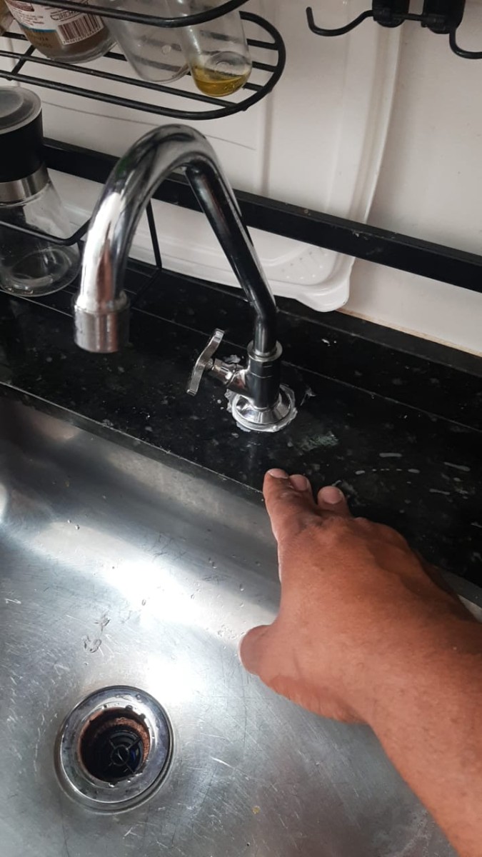 Troca e instala&ccedil;&atilde;o de torneira de cozinha realizada em Sorocaba
