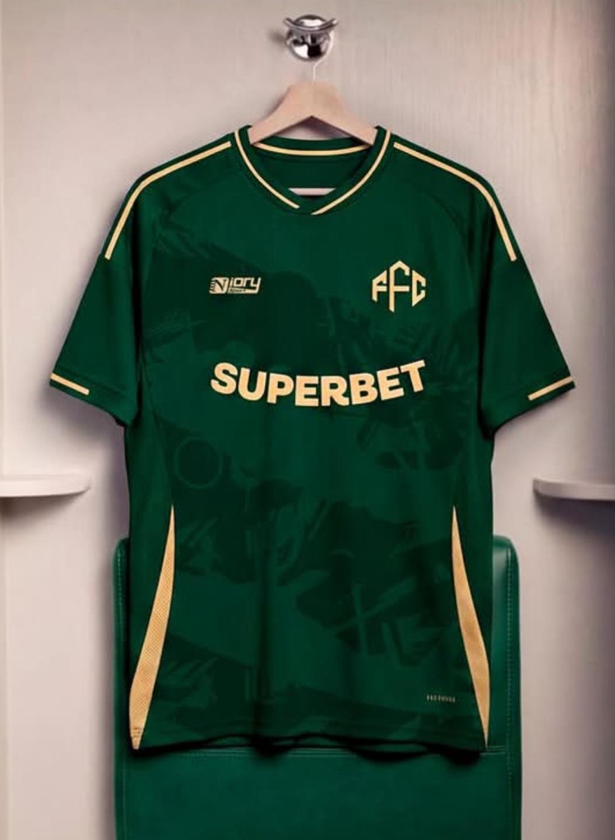 Uniforme 2 / 2026