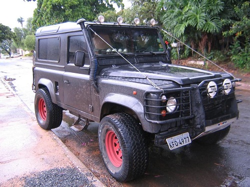 LAND ROVER DEFENDER