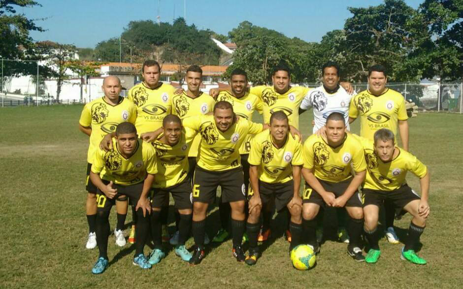 FOTO TIRANDA NO JOGO CONTRA OS LEÕES DO RINK. EM NITEROI