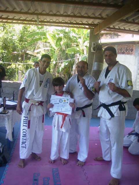 https://img.comunidades.net/lkb/lkbkarate/6.jpg