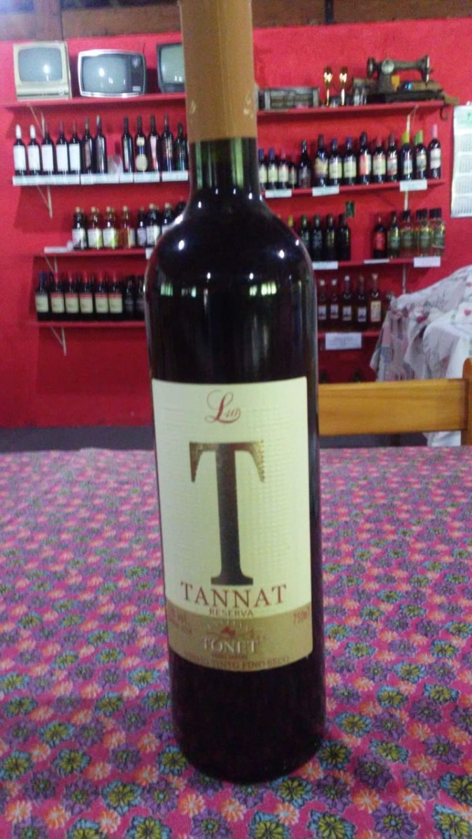 vinho Tonet Tannat