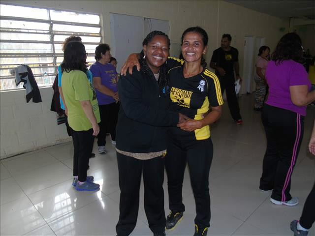  Aula na Asmuco dia Afromix Zl  com a participação da professora Aide de tocantins