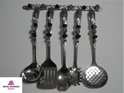 https://img.comunidades.net/met/metalmuranodesign/Conjunto_utensilios_cozinha.png