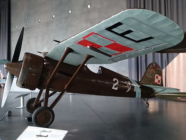 PZL P.11