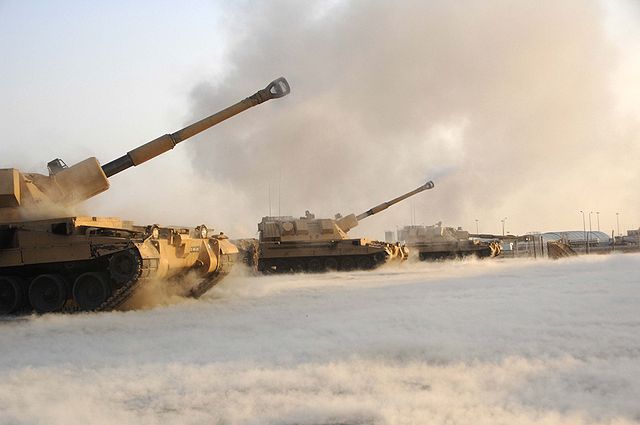 AS-90 155mm Self Propelled Howitzer