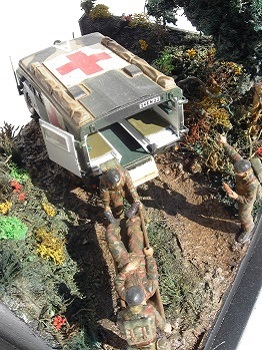 Land-Rover-Ambulance_06