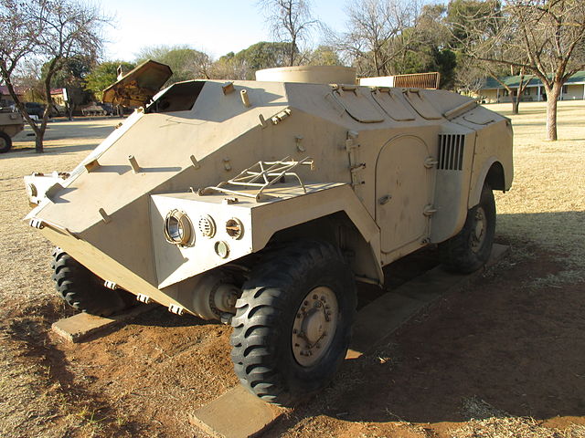Panhard M3