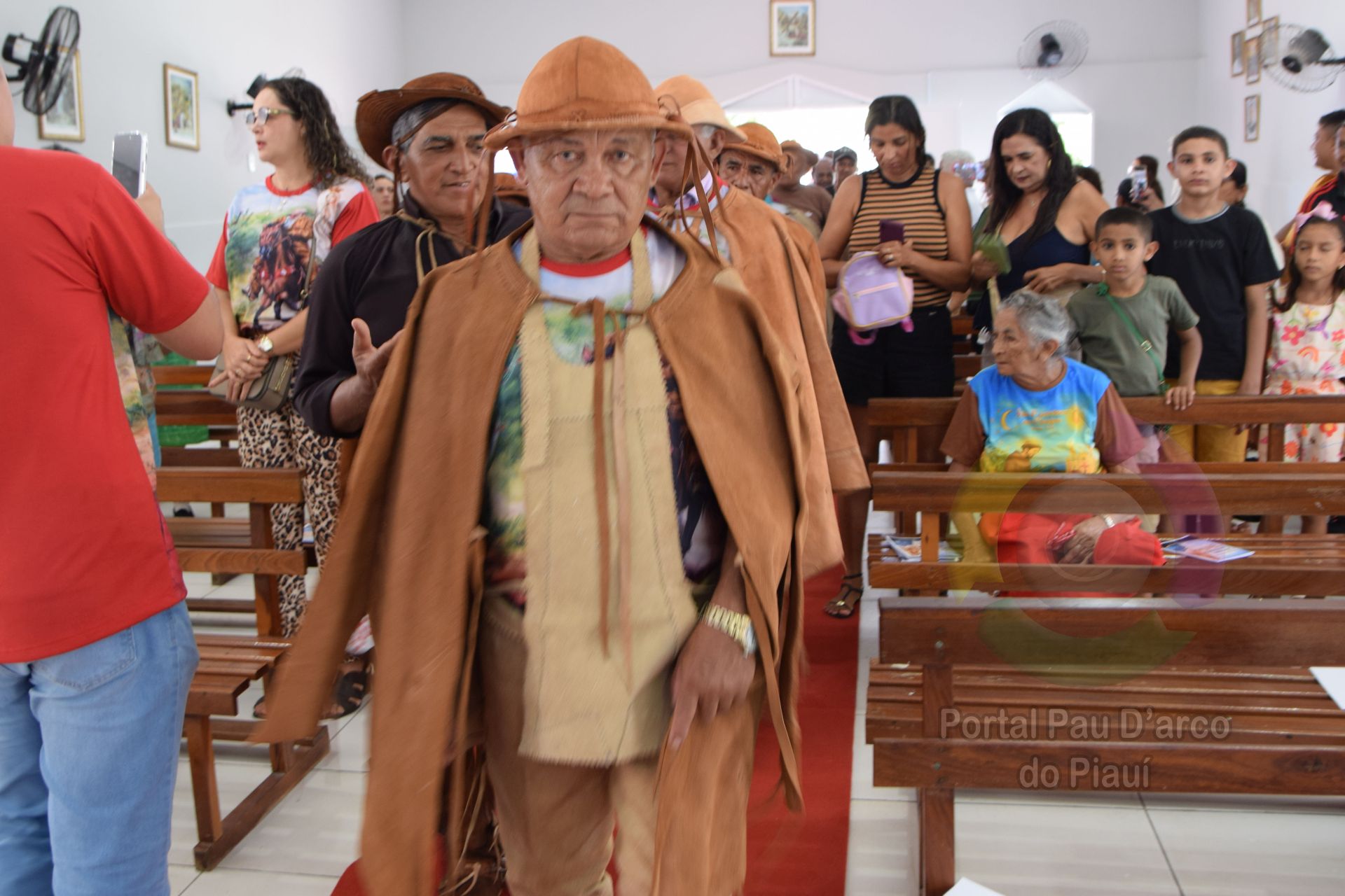 PAU D&rsquo;ARCO DO PIAU&Iacute; CELEBRA TRADI&Ccedil;&Atilde;O E F&Eacute; COM A GRANDE FESTA DO VAQUEIRO