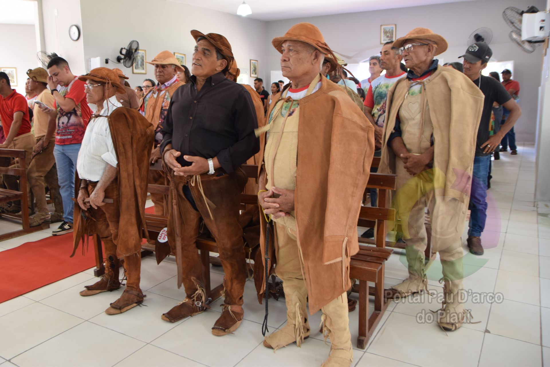 PAU D&rsquo;ARCO DO PIAU&Iacute; CELEBRA TRADI&Ccedil;&Atilde;O E F&Eacute; COM A GRANDE FESTA DO VAQUEIRO