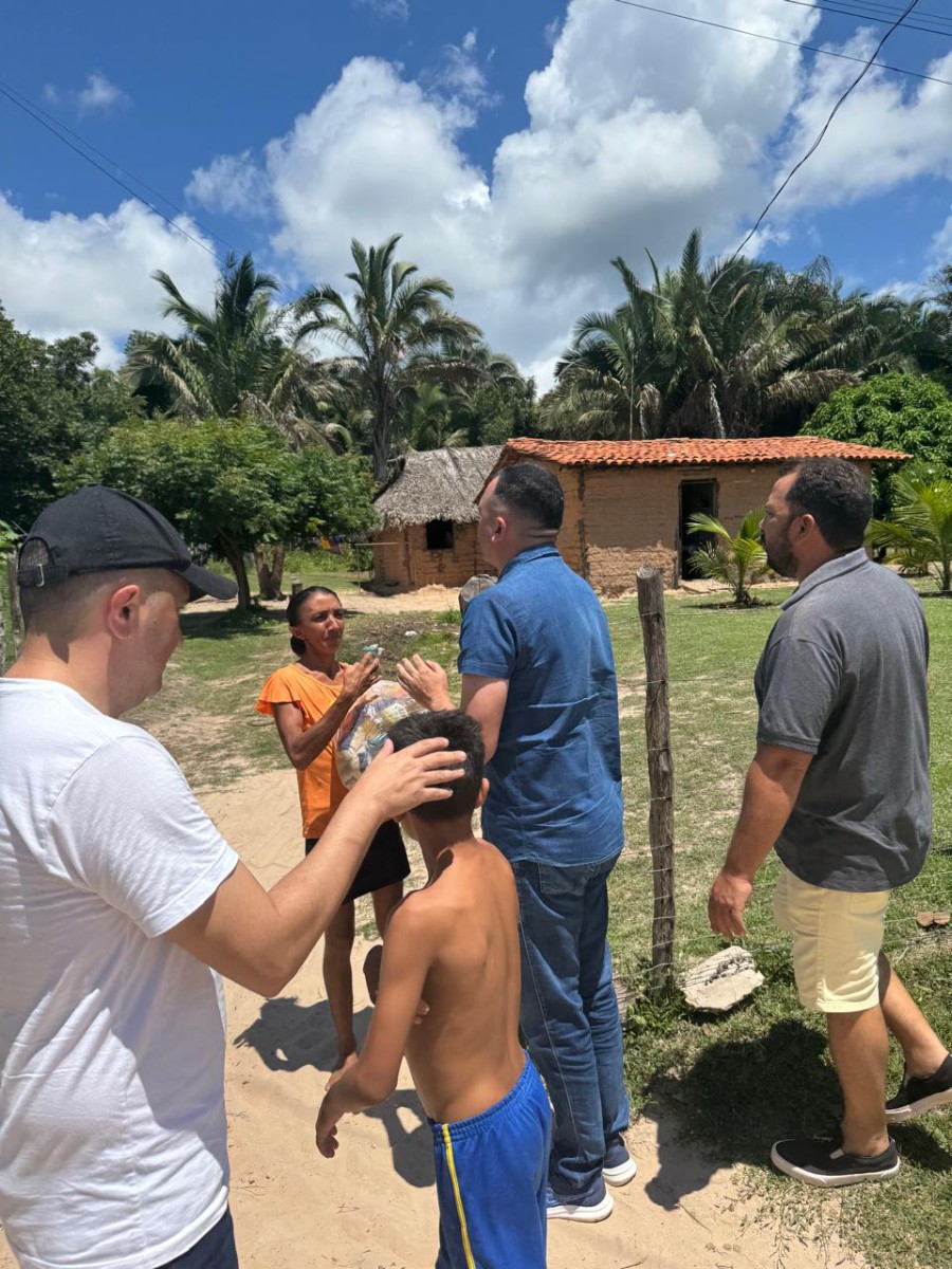 Ação Social leva mais de 300 cestas básicas a famílias em Pau D’Arco do Piauí durante a Semana Santa