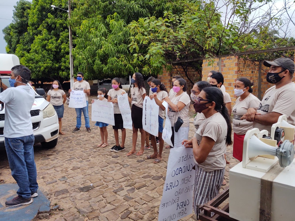Igreja Assembleia de Deus homenageia profissionais da saúde de Pau D’arco do Piauí