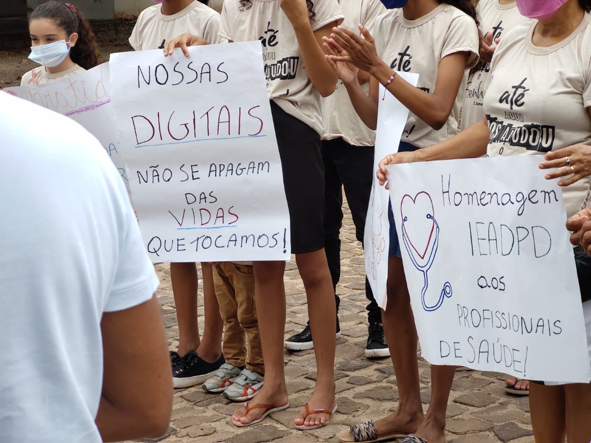Igreja Assembleia de Deus homenageia profissionais da saúde de Pau D’arco do Piauí