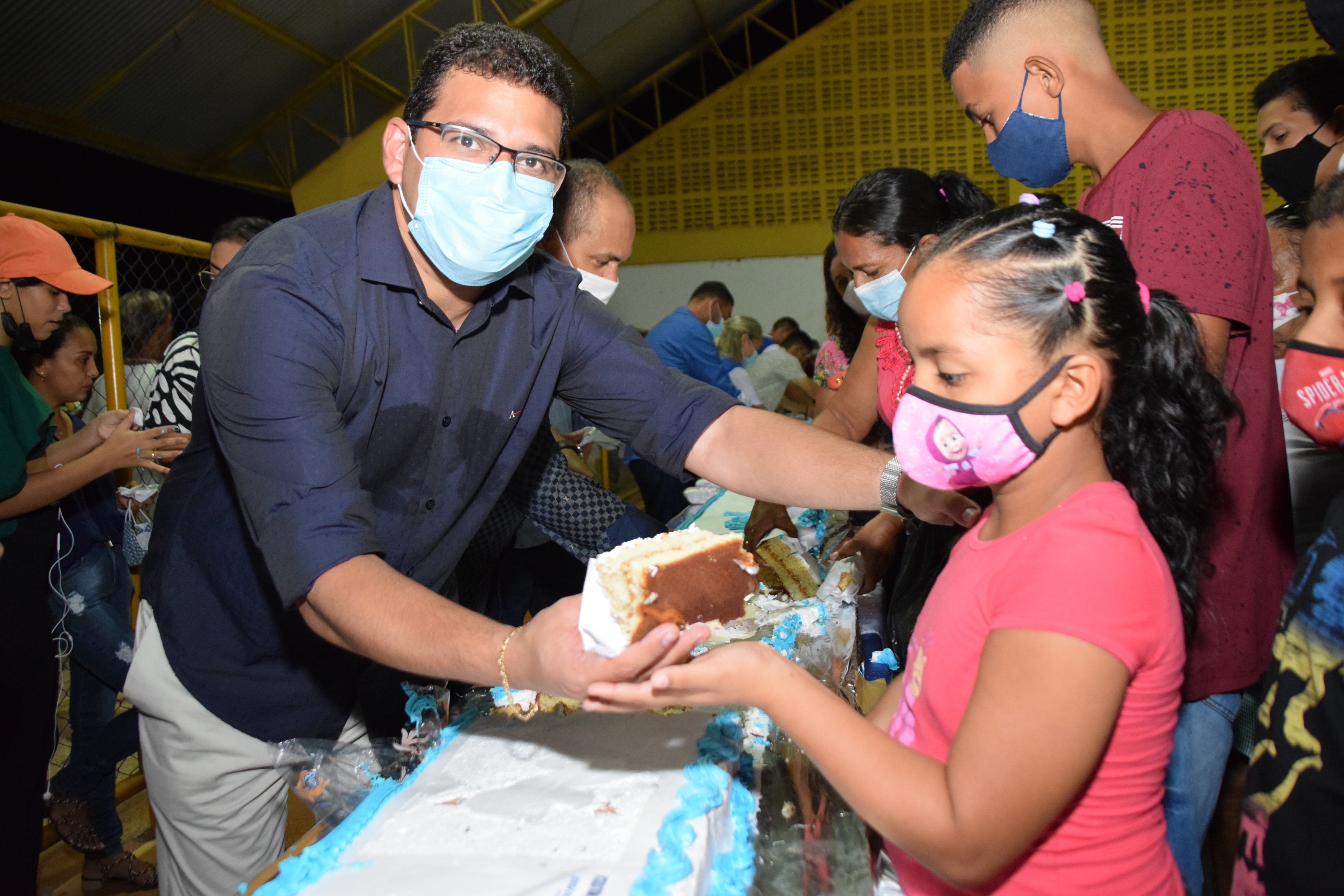 Prefeito Nilton Bacelar participa de missa em ação de graças que celebra os 25 anos de Pau D’arco do Piauí