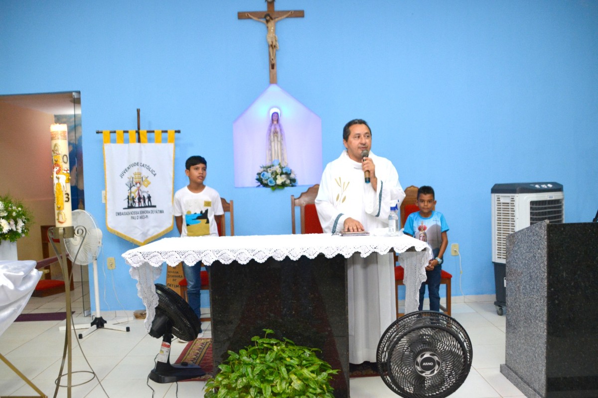 Prefeito de Pau D’arco do Piauí prestigia a abertura da festa da padroeira Nossa Senhora de Fátima