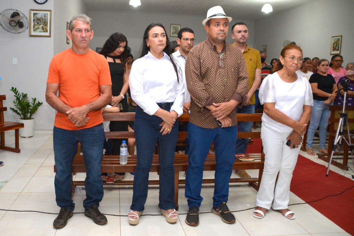 Prefeito de Pau D’arco do Piauí prestigia a abertura da festa da padroeira Nossa Senhora de Fátima