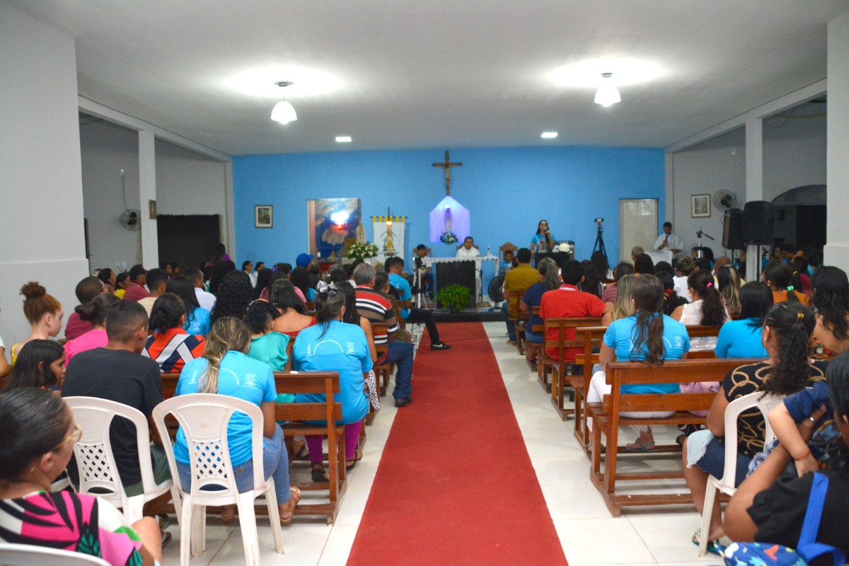 Prefeito de Pau D’arco do Piauí prestigia a abertura da festa da padroeira Nossa Senhora de Fátima
