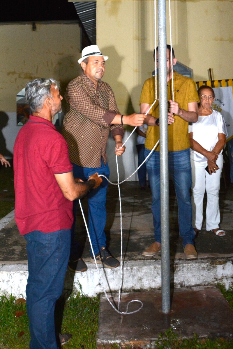 Prefeito de Pau D’arco do Piauí prestigia a abertura da festa da padroeira Nossa Senhora de Fátima