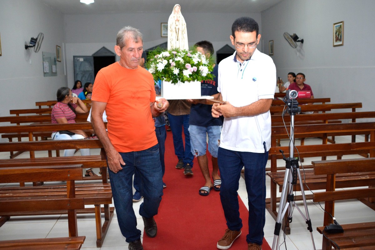Prefeito de Pau D’arco do Piauí prestigia a abertura da festa da padroeira Nossa Senhora de Fátima
