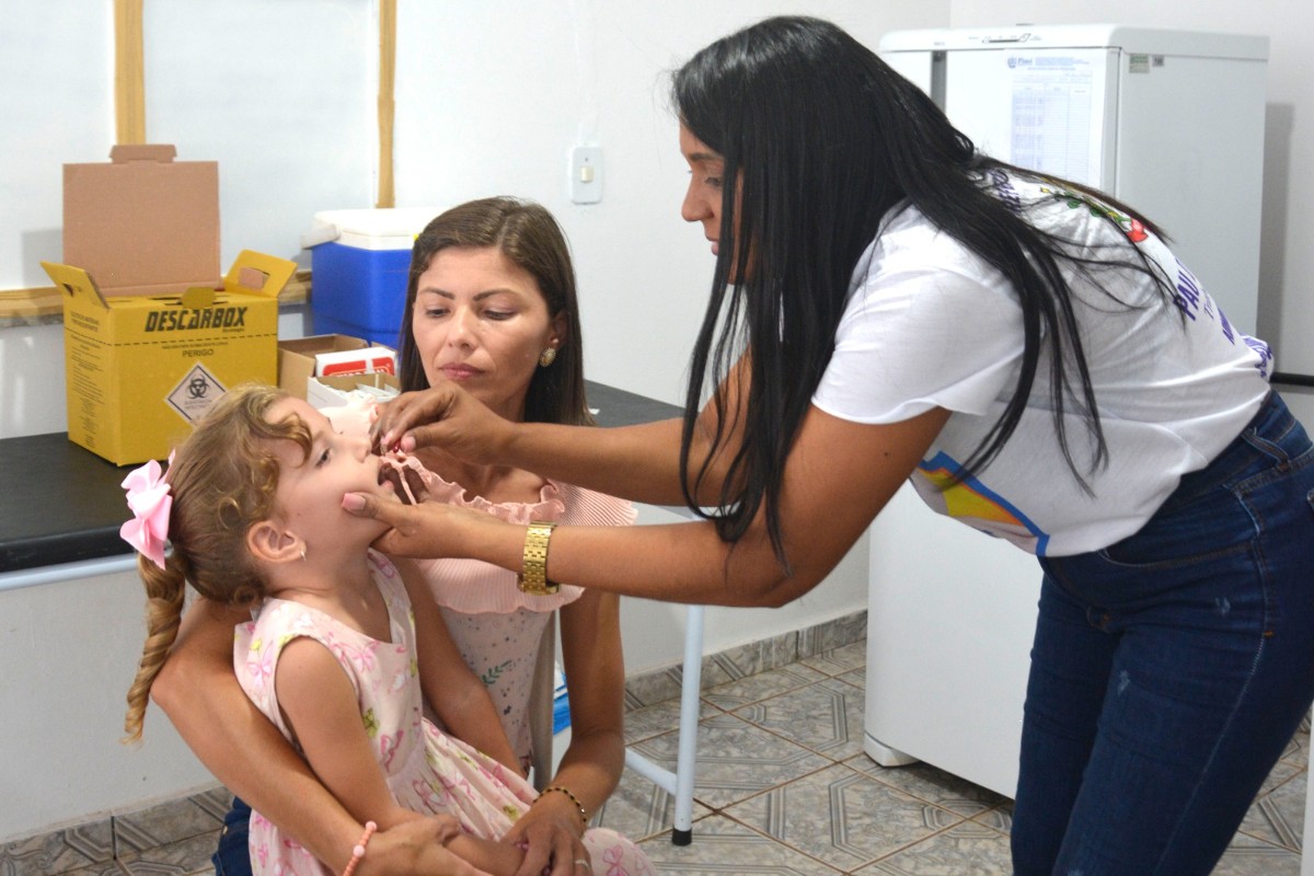 SMS de Pau D’arco do Piauí realiza Dia “D” de vacinação contra influenza, covid-19 e todo calendário de rotinas