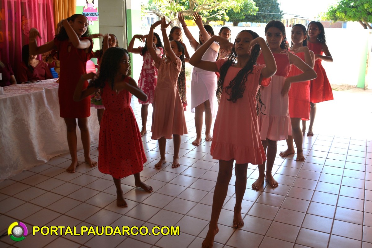 Semec de Pau D'arco do Piauí realiza homenagens pelo dia das Mães
