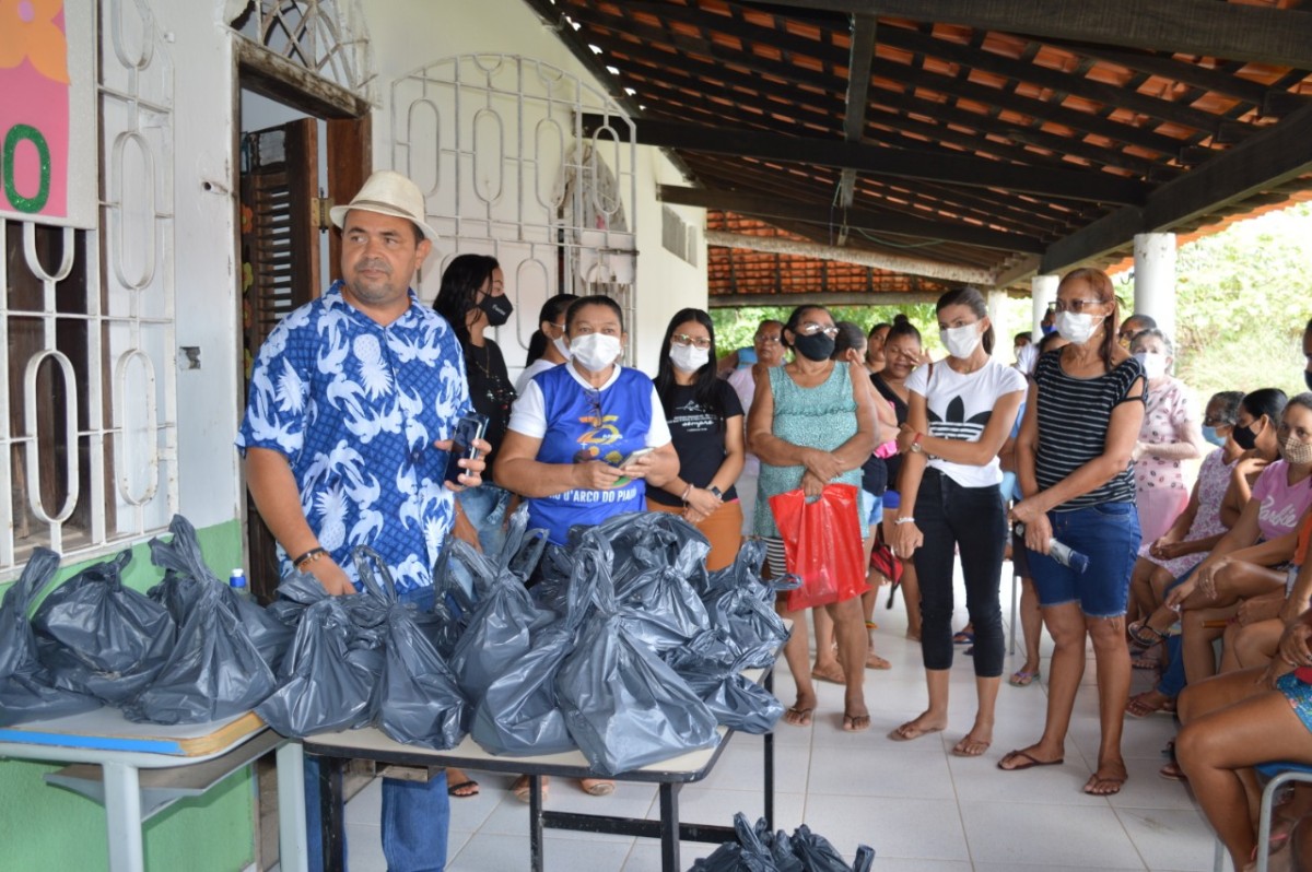 Prefeitura de Pau D’arco do Piauí realiza tradicional entrega de peixes da Semana Santa