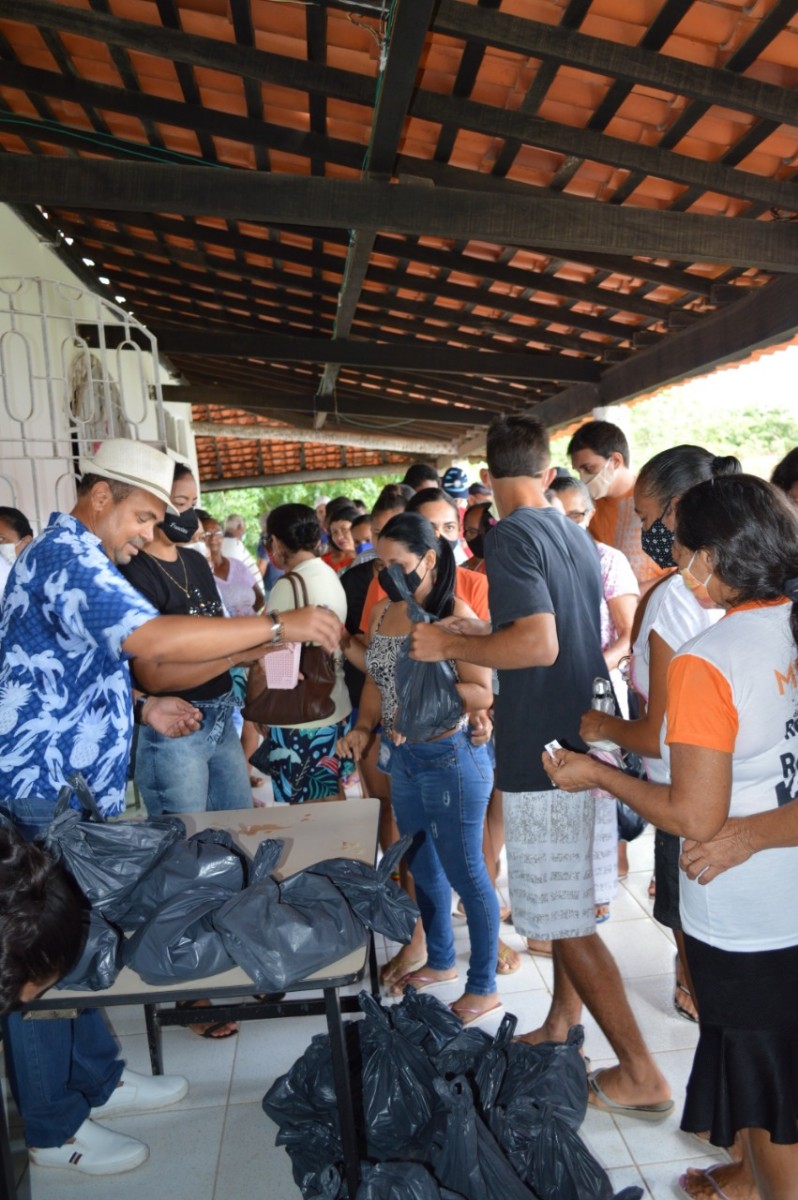 Prefeitura de Pau D’arco do Piauí realiza tradicional entrega de peixes da Semana Santa