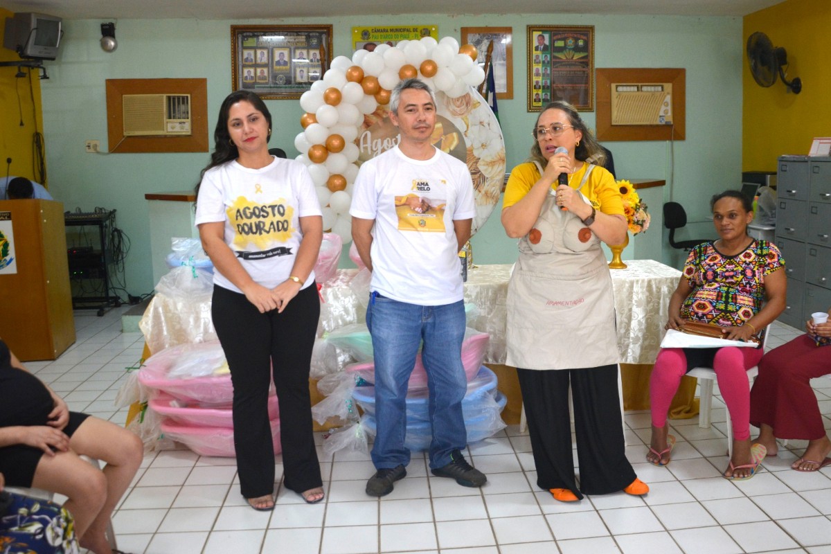 Assistência social de Pau D’arco do Piauí promove roda de conversa e entrega de enxovais em alusão ao “Agosto Dourado”