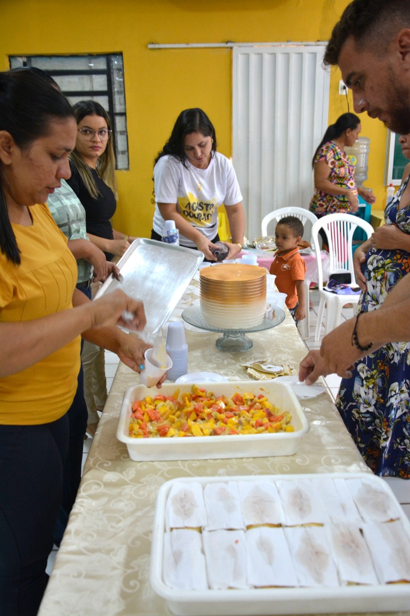 Assistência social de Pau D’arco do Piauí promove roda de conversa e entrega de enxovais em alusão ao “Agosto Dourado”