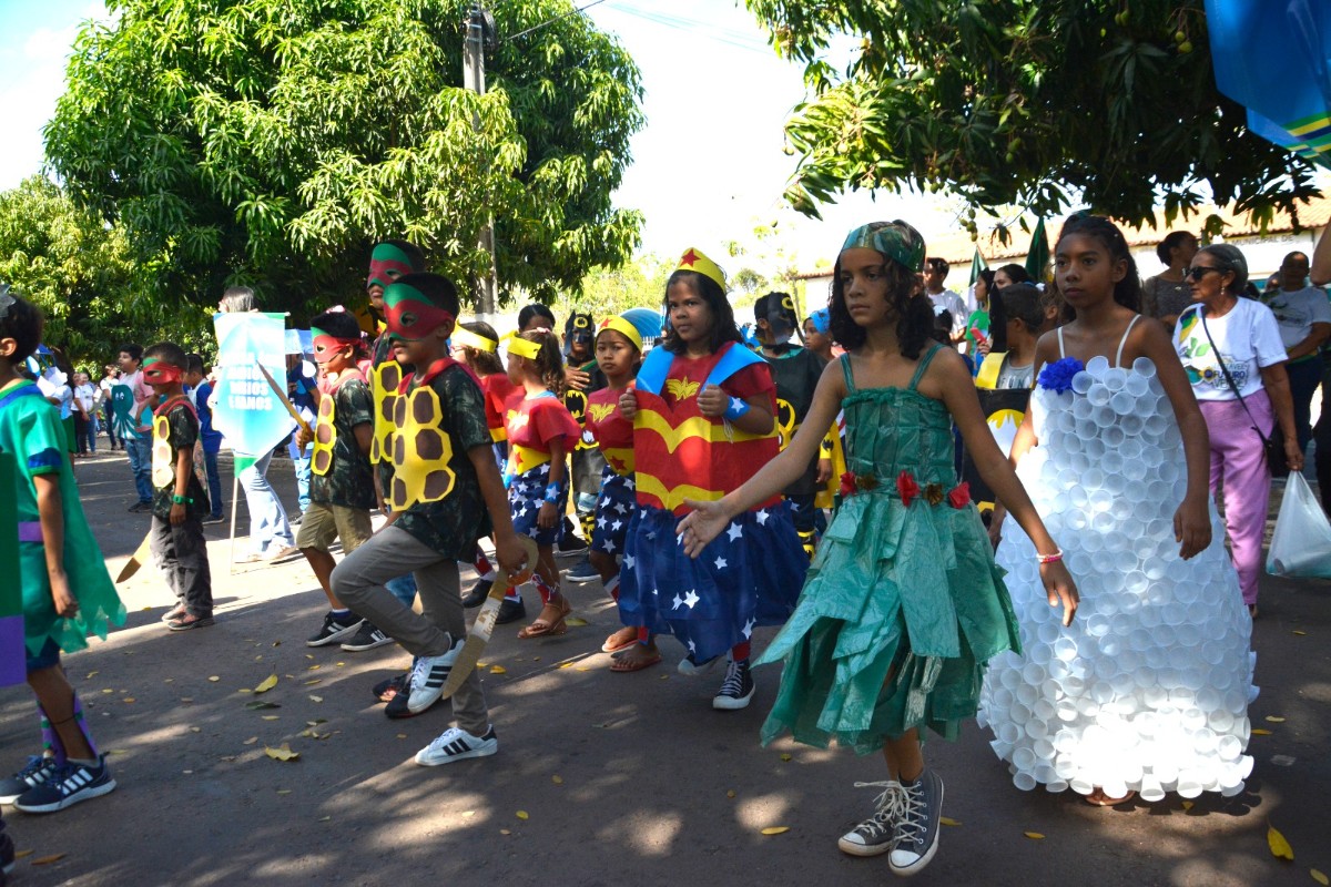 Prefeitura de Pau D’arco do Piauí realiza desfile cívico de 7 de Setembro: Meio Ambiente foi o tema do desfile