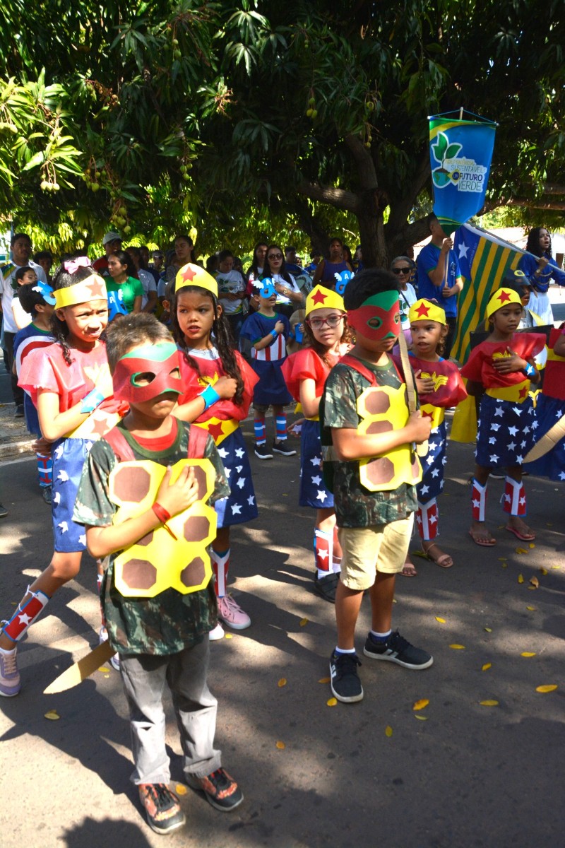 Prefeitura de Pau D’arco do Piauí realiza desfile cívico de 7 de Setembro: Meio Ambiente foi o tema do desfile