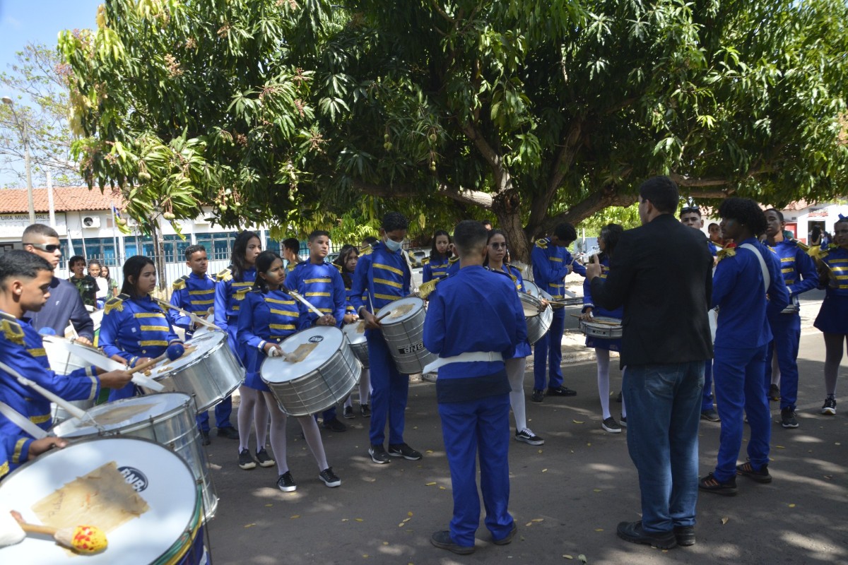 Prefeitura de Pau D’arco do Piauí realiza desfile cívico de 7 de Setembro: Meio Ambiente foi o tema do desfile